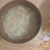 エノキと玉ネギの合わせみそ汁