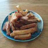 パン耳ガーリックラスク