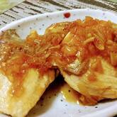 香味だれがやみつきに！ブリの油淋鶏