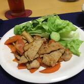 薄切り豚肉のショウガ炒め