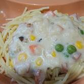 クリームソースパスタ