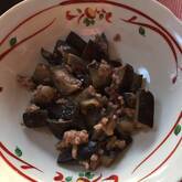 ひき肉とナスのピリ辛みそ丼