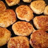 ふんわりやわらか！鶏つくね シンプルな味わいで止まらぬ美味しさ