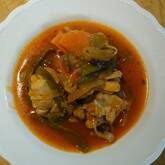 チキンと野菜のトマト煮込み