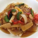 具だくさんの基本の中華丼