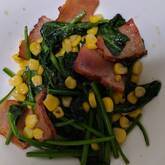 ホウレン草とコーンのソテー