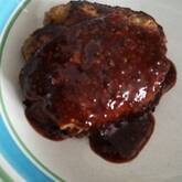 濃厚デミグラスソースのジューシーハンバーグ