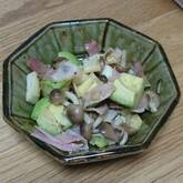 アボカドのニンニク炒め