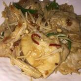 豚肉とエノキのピリ辛炒め