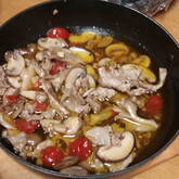 豚こま肉でも大満足のアヒージョ 節約食材で超簡単 by松本 知恵さん