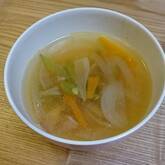 野菜のコンソメスープ