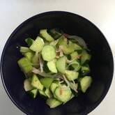 セロリとキュウリの中華サラダ