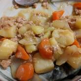 ジャガイモと鶏そぼろのバターしょうゆ煮