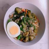 野菜たっぷり！定番の具だくさん中華丼