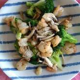 エビとブロッコリーの塩炒め