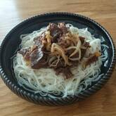 ショウガ香る！麺つゆを使った時短レシピ 甘辛牛肉のせ素麺