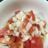 トマトとオニオンのサラダ