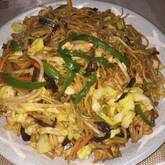 ピーマンがポイント！野菜たっぷりソース焼きそば