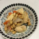 鶏と大豆の煮物