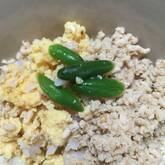 お箸が止まらない定番丼！鶏そぼろ丼 by 杉本 亜希子さん