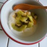ヨーグルト・キウイソース