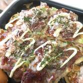 ホットプレートでお好み焼き