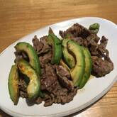 牛肉とアボカドの照り焼き