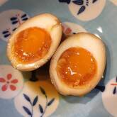 黄金比のタレが絶品！とろーり半熟煮卵