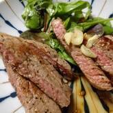 オニオンソースがけステーキ