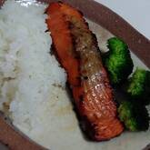 冷凍保存できる、鮭のみそ漬け