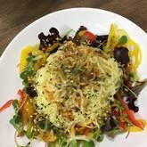 北海道の居酒屋定番！ラーメンサラダ