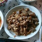 豚肉と玉コンニャクのうま煮