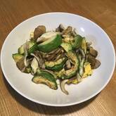 アボカドと卵のソテー