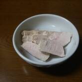 レンジで手軽にしっとりおいしい！作り置きサラダチキン