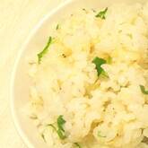 干しエビとネギの炊き込みご飯