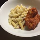 鶏手羽元のやわらかトマト煮