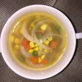 たっぷり玉ネギのコンソメスープ