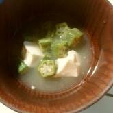トロトロがおいしい オクラと豆腐の味噌汁