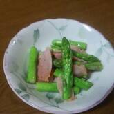 ニンニク風味の間違いないおいしさ！アスパラとベーコンのガーリック炒め