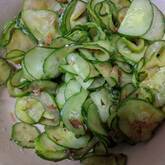 キュウリのおかかじょうゆ