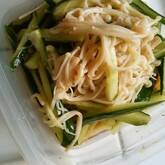 キュウリのサラダ