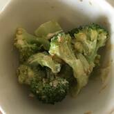 ブロッコリーのおかかマヨ和え