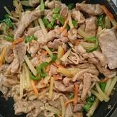 豚肉と野菜の細切り炒め