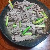 ご飯がすすむ！豚肉とアスパラの炒め物