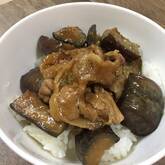 ごはんがすすむ！ナスとピーマンのピリ辛炒め