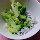 ブロッコリーのチーズ和え