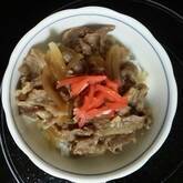 人気の丼もの！簡単にできる基本の牛丼