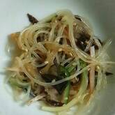 キュウリとハムの中華春雨サラダ