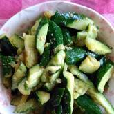 キュウリのゴマ酢和え