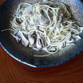 キノコとアンチョビのパスタ